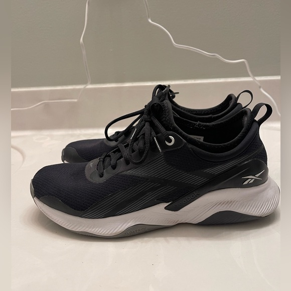 Gently worn, Reebok Women’s 8.5 HIIT Floatride black running shoe - Picture 7 of 7